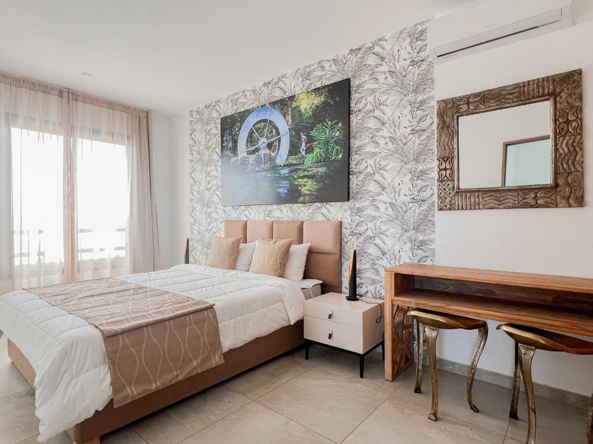 Residence Celestial - Premium 3 Bedrooms Villa With Volcanic Stone Pool Grand-Baie Kültér fotó