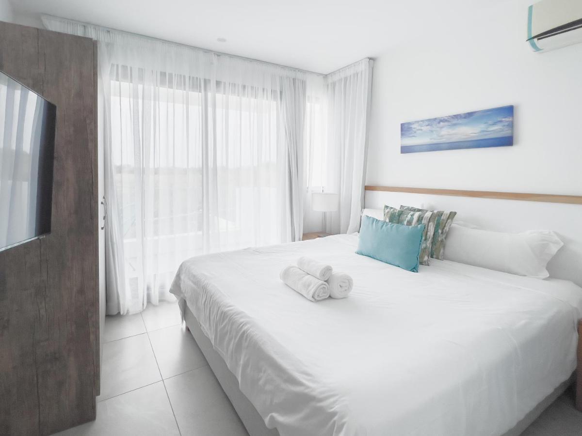 Residence Celestial - Premium 3 Bedrooms Villa With Volcanic Stone Pool Grand-Baie Kültér fotó