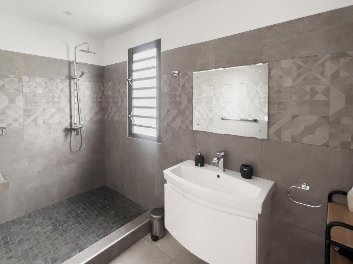 Residence Celestial - Premium 3 Bedrooms Villa With Volcanic Stone Pool Grand-Baie Kültér fotó